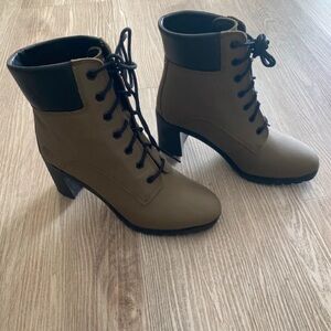 Timberland Brown and Black Lace-Up Boots